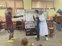 /album/divadlo-na-traky/d11-jpg/